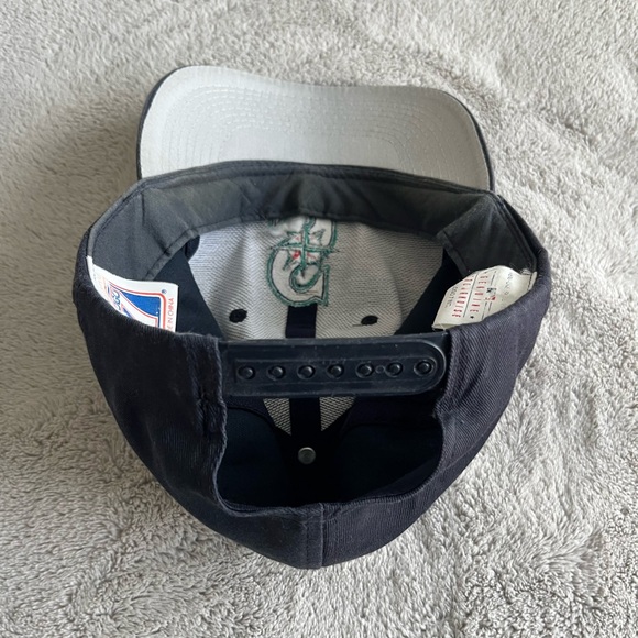 Vintage Navy Seattle Mariner’s Men’s Hat - Picture 11 of 14